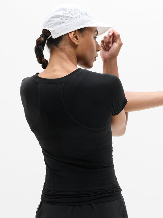 Momentum Seamless Tee