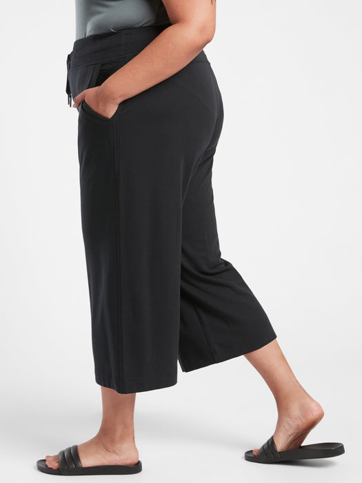Balance Wide Crop Pant