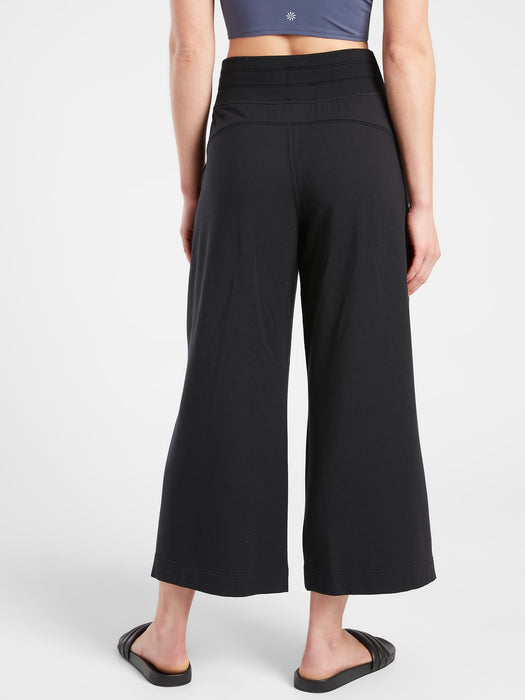 Balance Wide Crop Pant