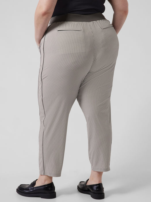 Brooklyn Textured Ankle Pant