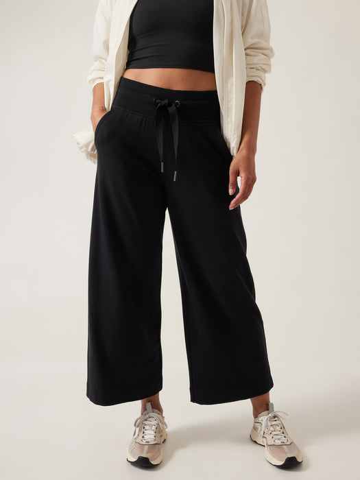 Balance Wide Crop Pant