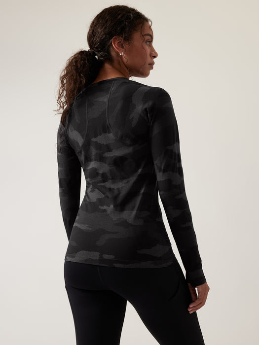 Momentum Seamless Camo Top