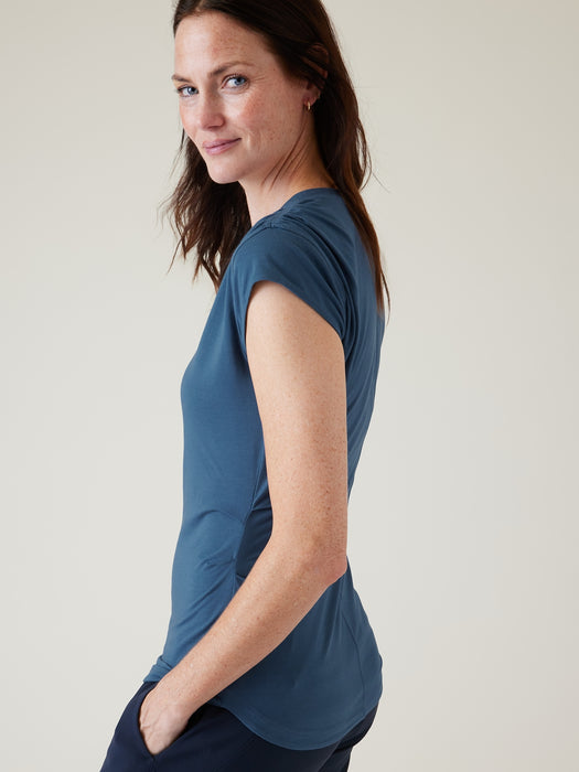 Outbound V&#45Neck Tee