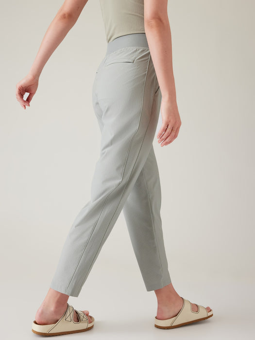 Brooklyn Textured Ankle Pant