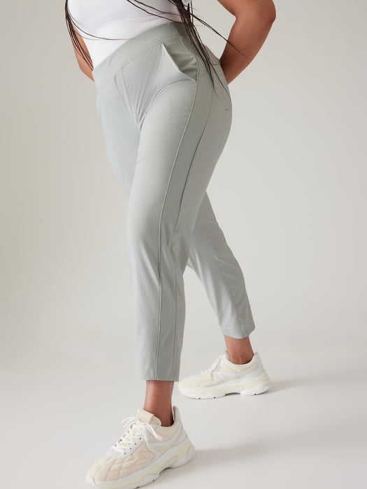 Brooklyn Textured Ankle Pant
