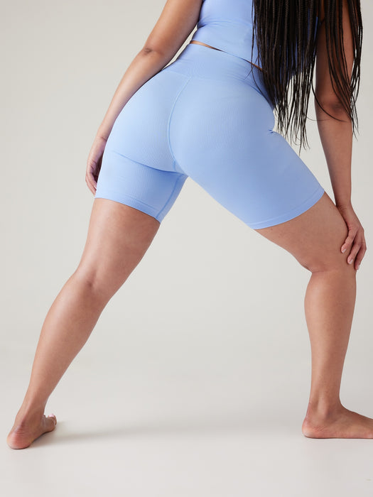 Aurora Seamless 7&#34 Short