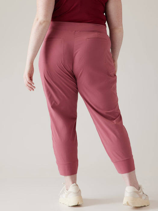 Trekkie North High Rise Jogger