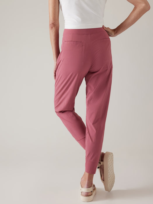 Trekkie North High Rise Jogger