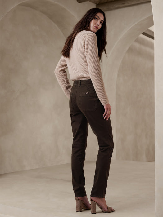 Mid-Rise Slim Cargo Pant