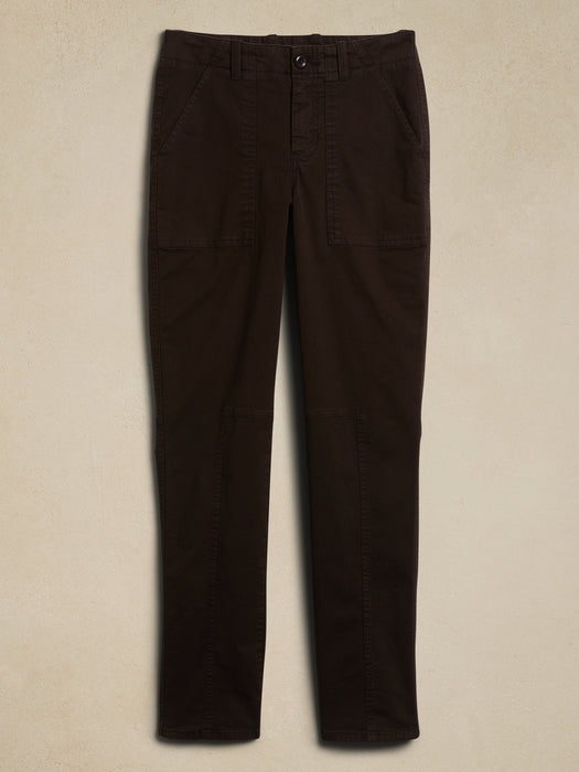 Mid-Rise Slim Cargo Pant