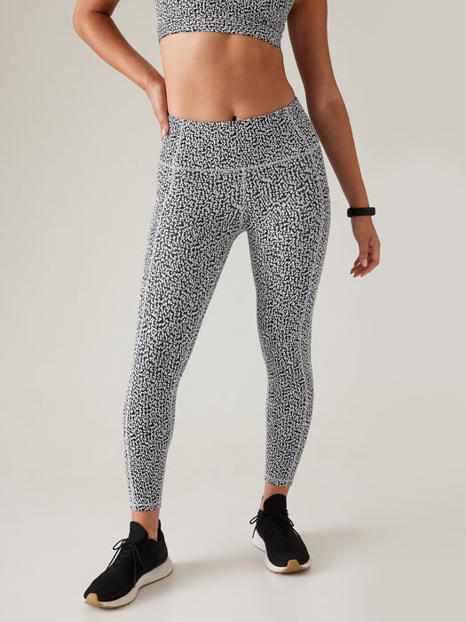 Ultimate Stash High Rise Textured 7/8 Legging