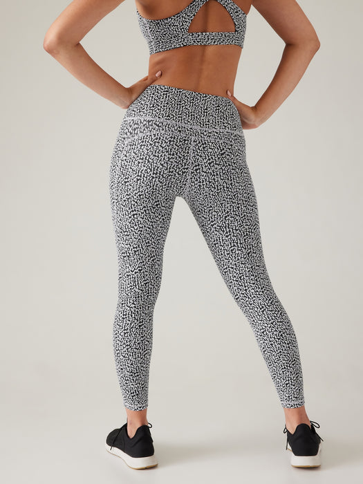 Ultimate Stash High Rise Textured 7/8 Legging