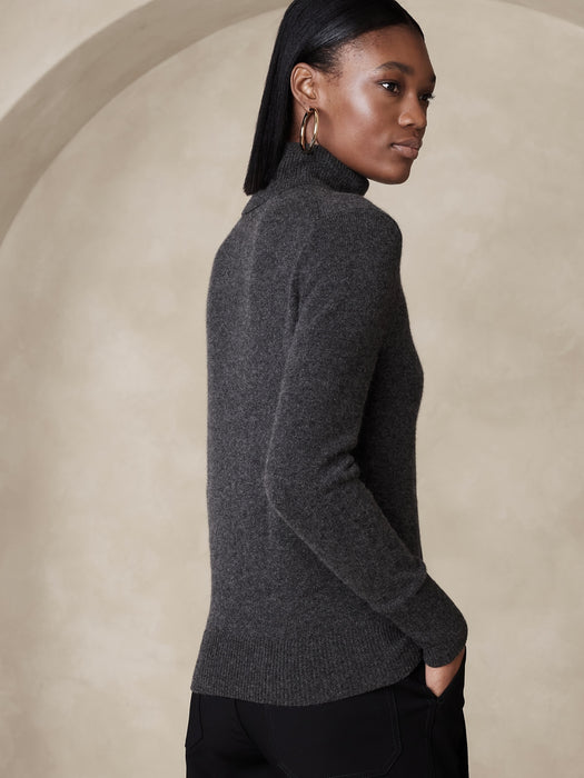 Caro Lightweight Cashmere Turtleneck Sweater
