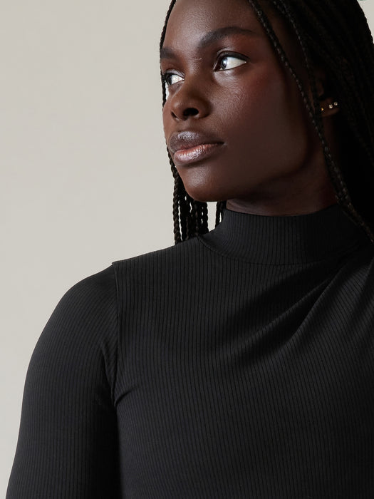 Renew Seamless Mock Neck Top