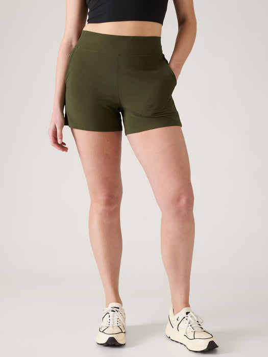 Brooklyn Mid Rise Short