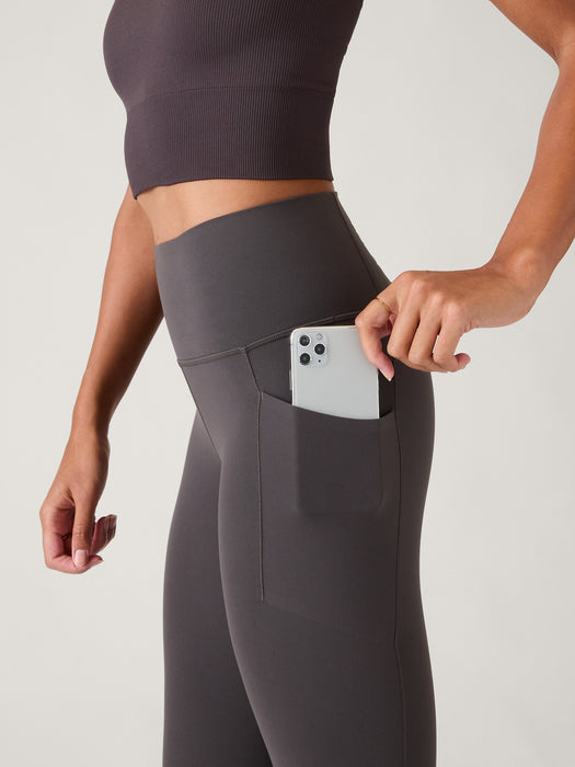 Salutation Stash High Rise Cinch Capri