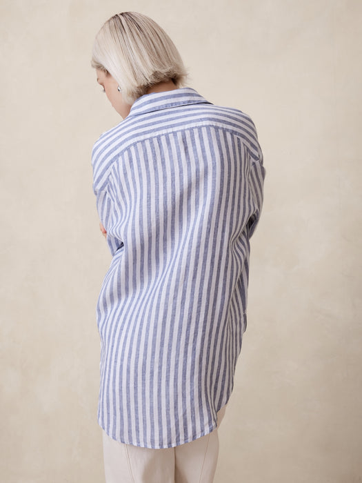 The Oversized Linen Shirt