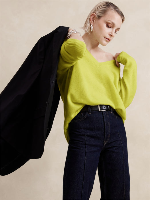 Lightweight Cashmere V-Neck Sweater