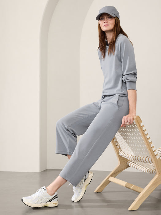 Seasoft Mid Rise Straight Crop