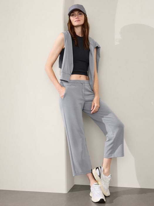 Seasoft Mid Rise Straight Crop