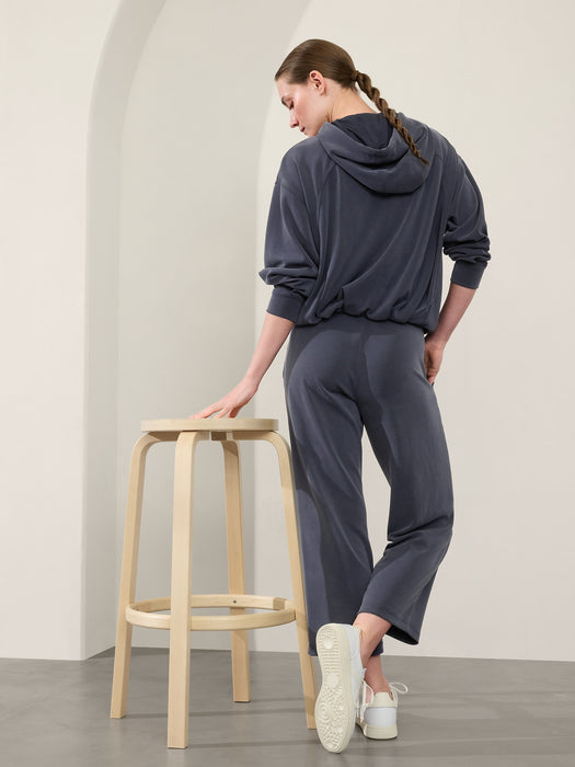 Seasoft Mid Rise Straight Crop