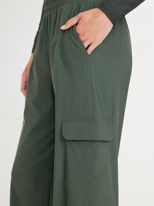 High-Waisted SleekTech Wide-Leg Cargo Pants