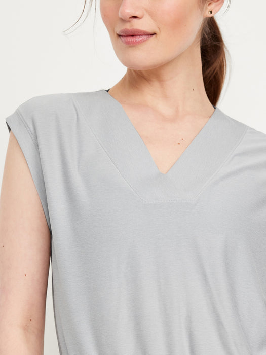 CloudMotion V-Neck Tank