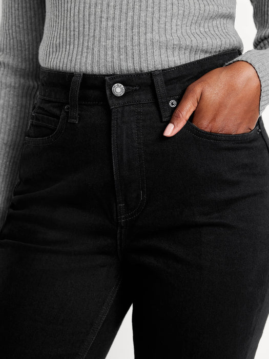 Curvy Extra High-Waisted Straight Jeans