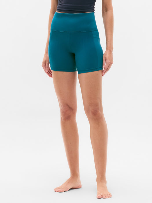 Salutation Stash High Rise 5" Short