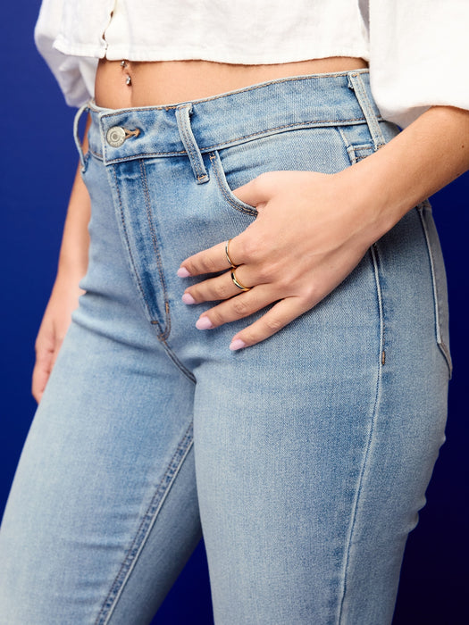 High-Waisted Wow Straight Ankle Jeans