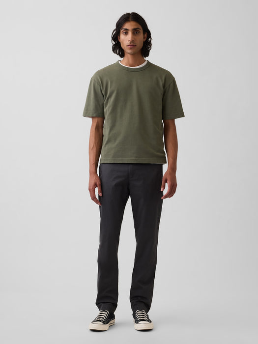 Moderne schmale Khakis