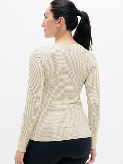 Momentum Flex Top