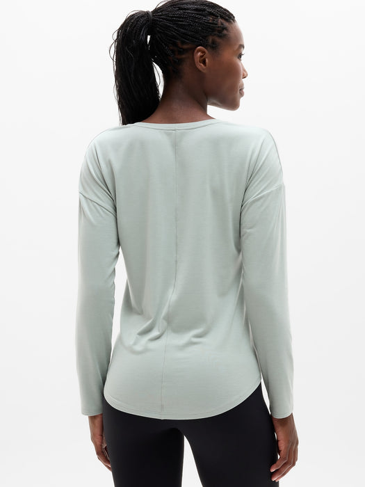 Move With Ease Top