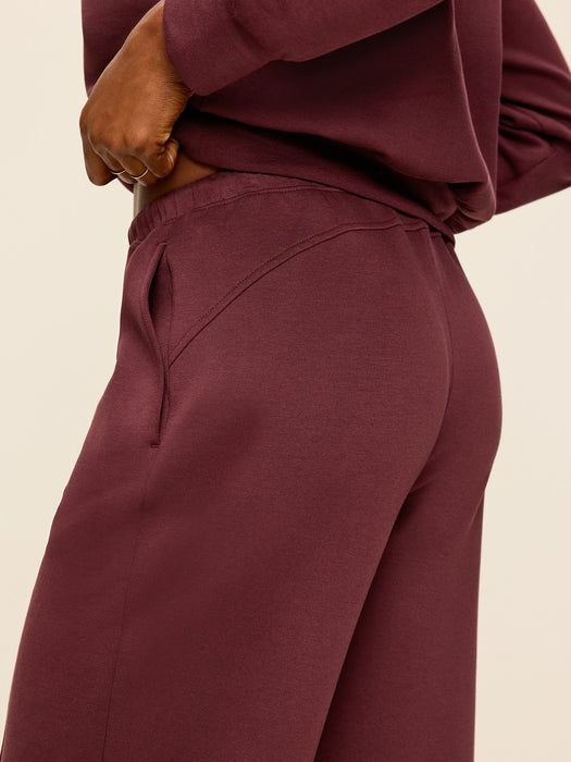 Mid-Rise Dynamic Fleece Textured Wide-Leg Sweatpants