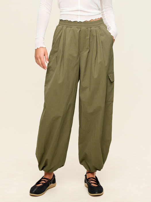 Mid-Rise Adjustable Active Woven Utility Pants