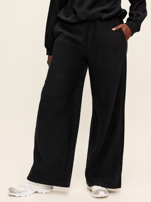 Extra High-Waisted Performance Fleece Wide-Leg Sweatpants