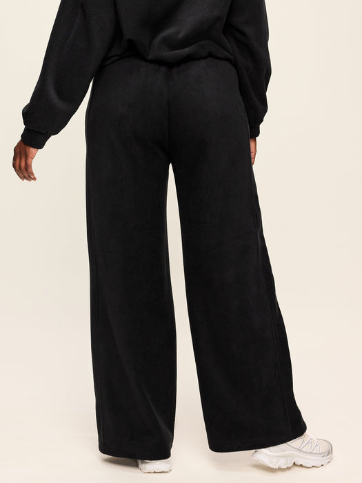 Extra High-Waisted Performance Fleece Wide-Leg Sweatpants