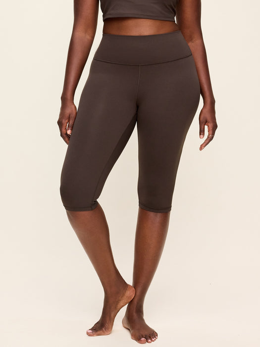 High-Waisted StudioSmooth Pedal Pusher Capri Leggings