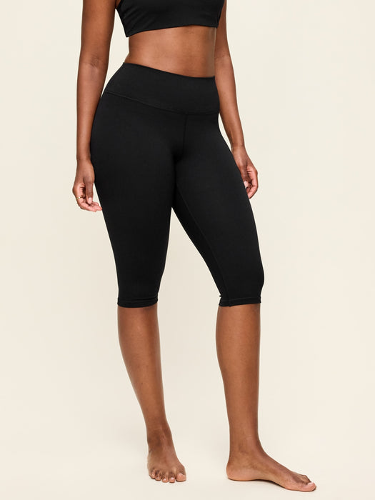 High-Waisted StudioSmooth Pedal Pusher Capri Leggings