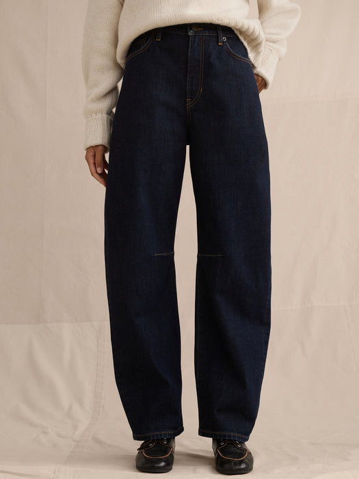 Mid-Rise Barrel Ankle Jean