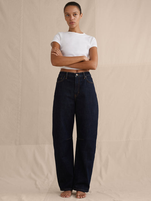 Mid-Rise Barrel Ankle Jean