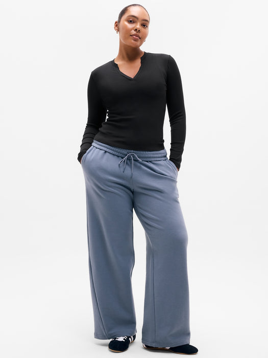 Signature Rib V-Neck Top