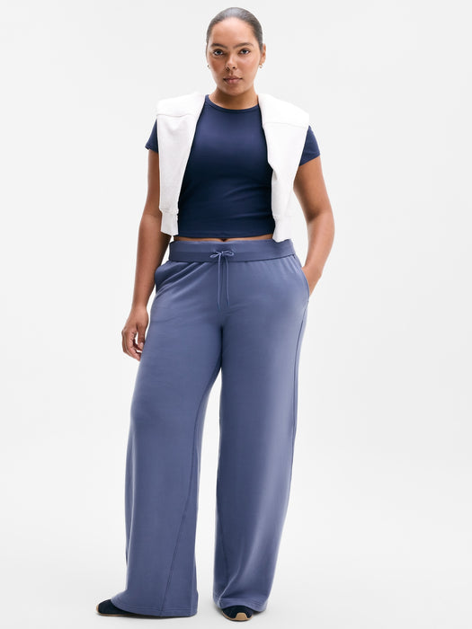 Coaster Luxe Straight Leg Pant