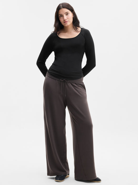 Transcend Scoop Top