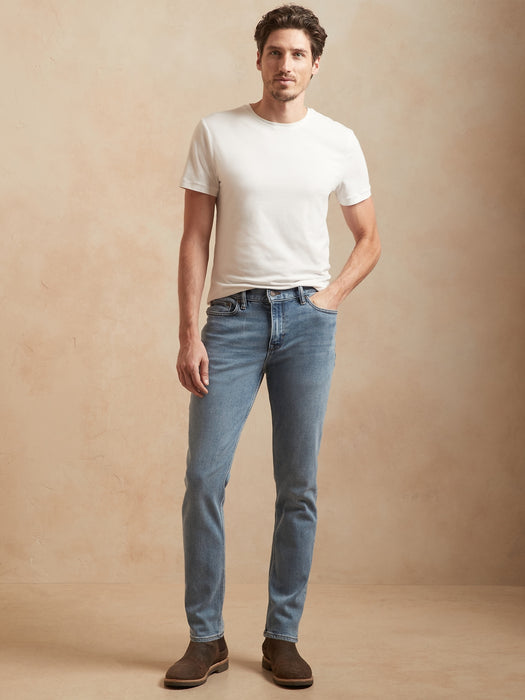 Slim Legacy Jean - Light Wash