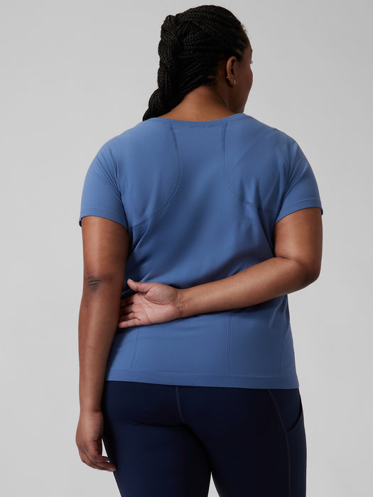 Momentum Seamless Tee