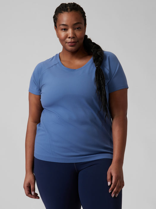 Momentum Seamless Tee