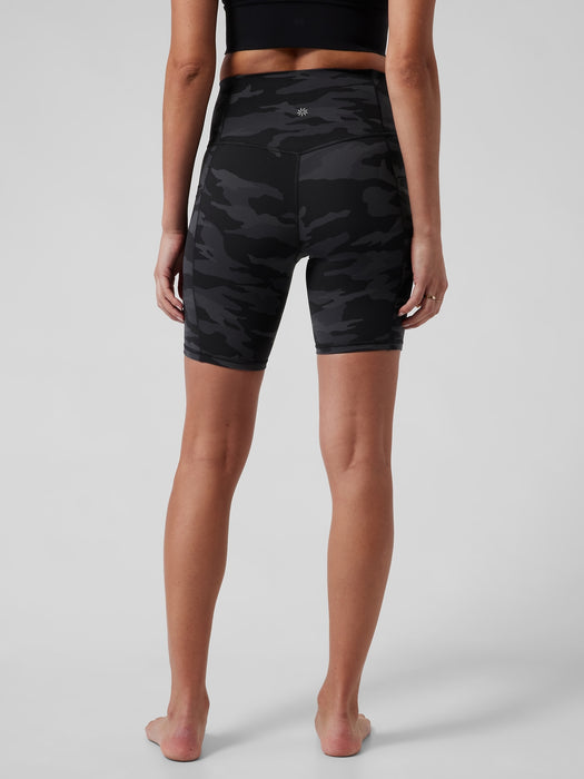 Salutation Stash 7 Short