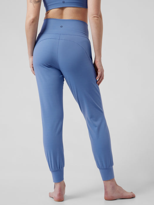 Salutation Jogger - Cottage Blue