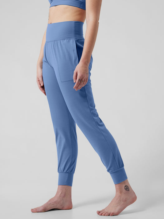 Salutation Jogger - Cottage Blue